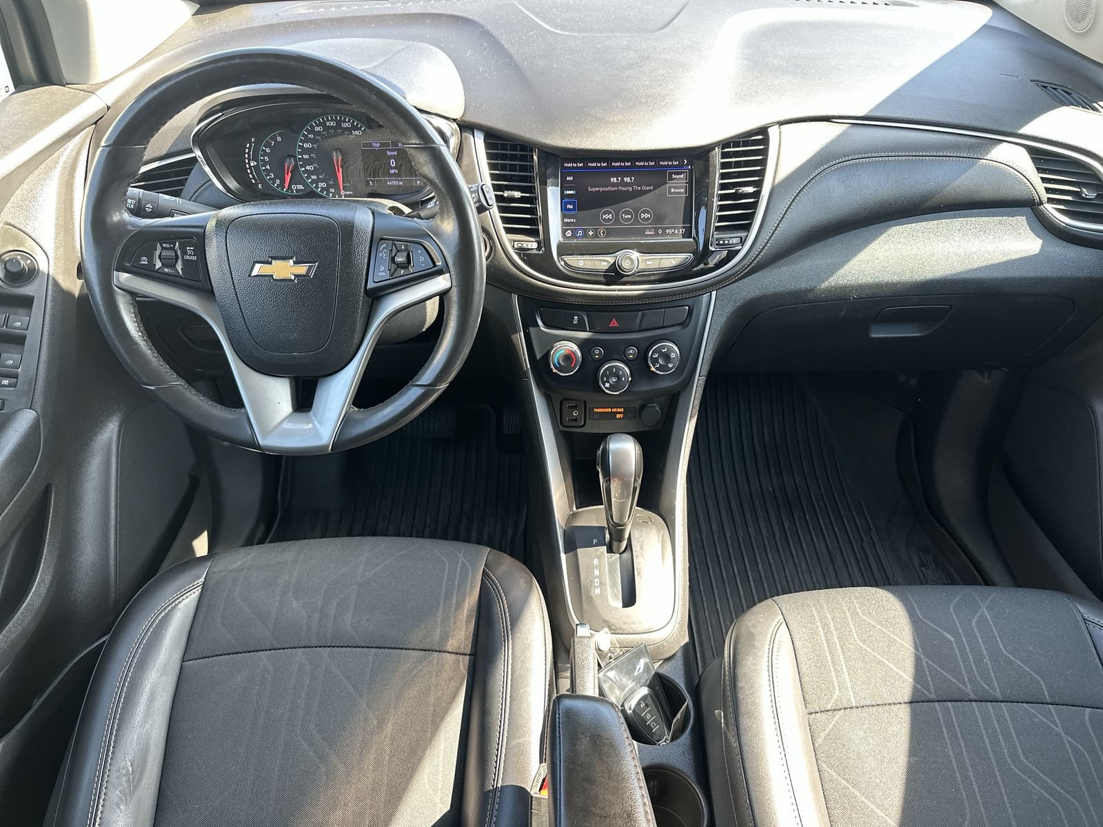 Used 2020 Chevrolet Trax LT w/ Driver Confidence Package FWD image 18