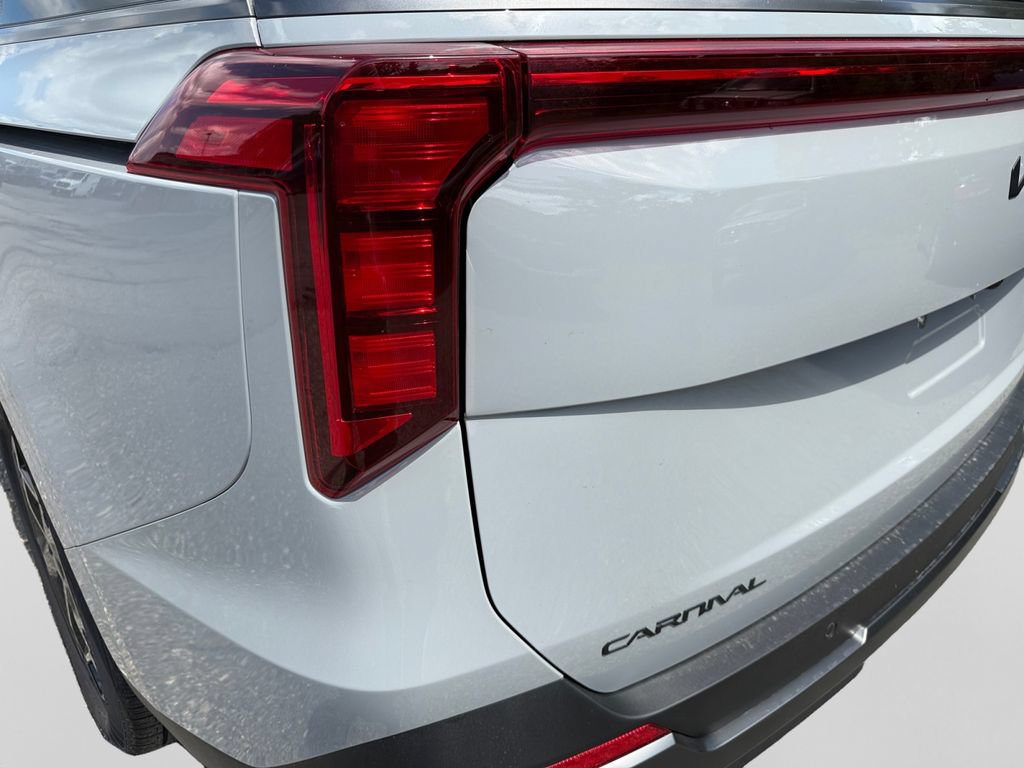 New 2027 Kia Carnival EX FWD image 19