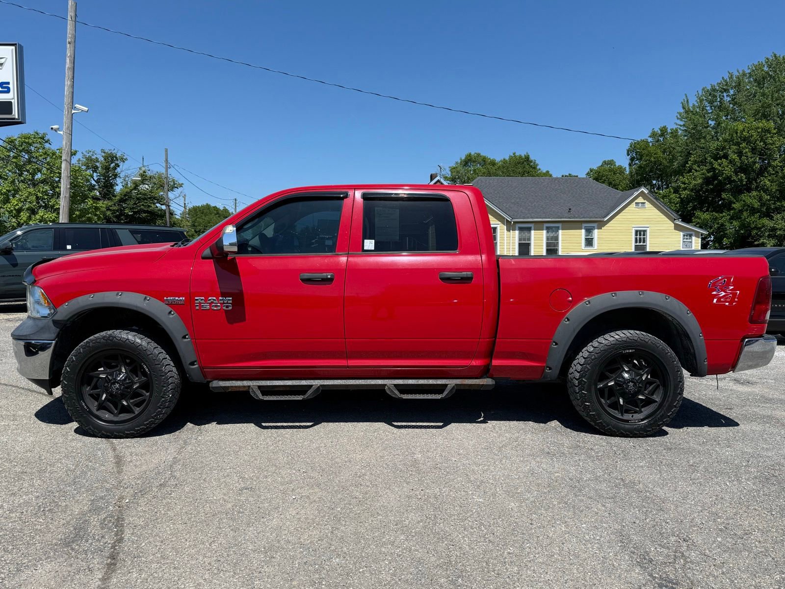 Used 2014 RAM 1500 Tradesman w/ Popular Equipment Group AWD/4WD image 3