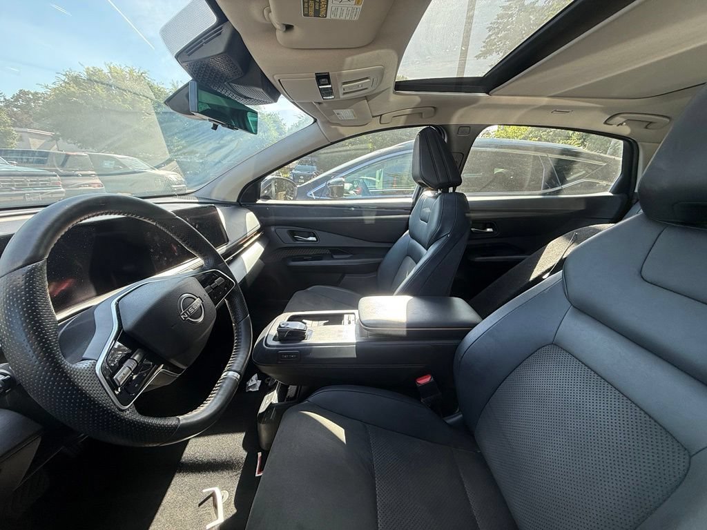 Certified 2023 Nissan Ariya FWD image 3