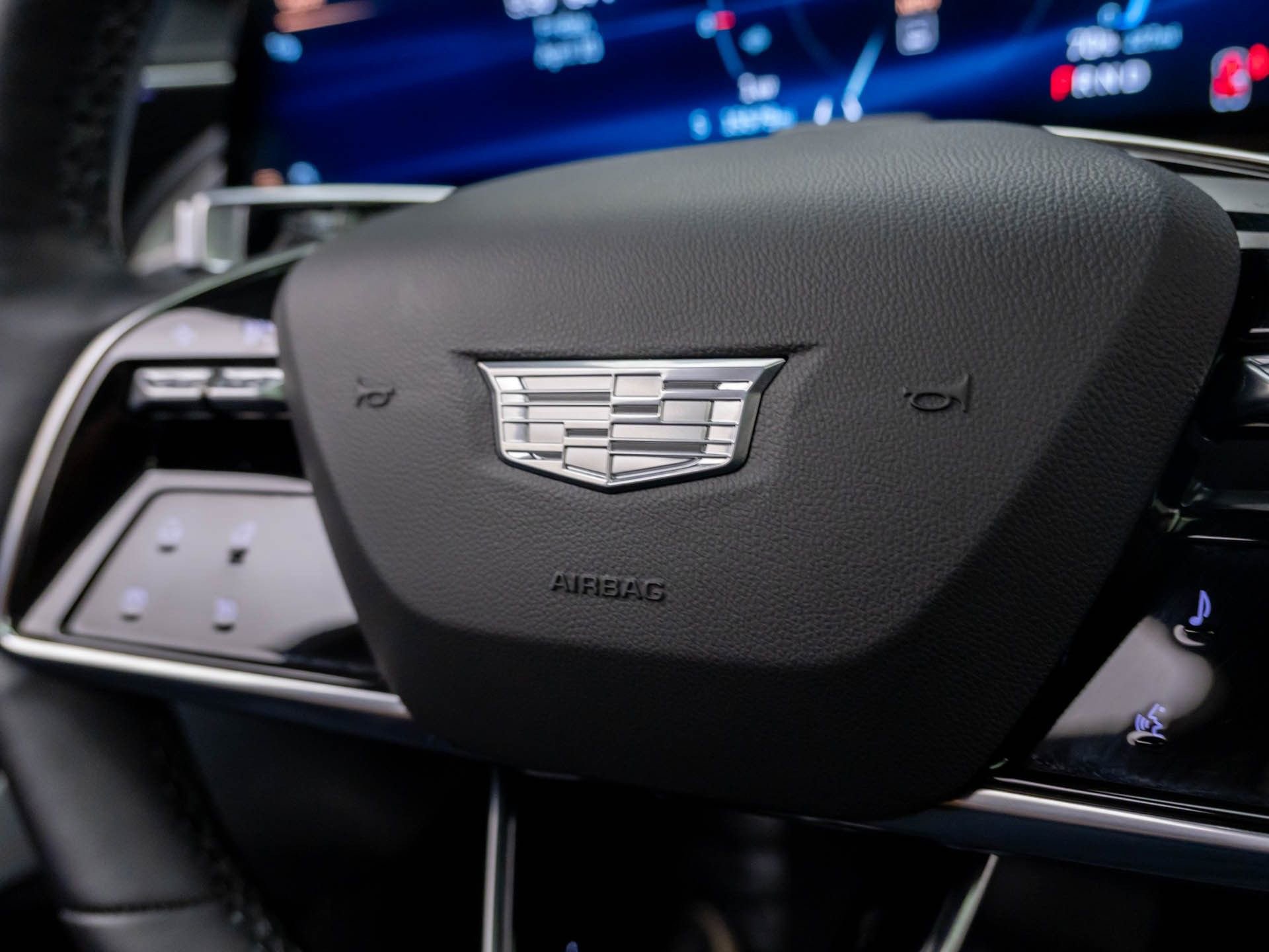 Certified 2025 Cadillac Lyriq Luxury w/ LPO, Floor Liner Package AWD/4WD image 26