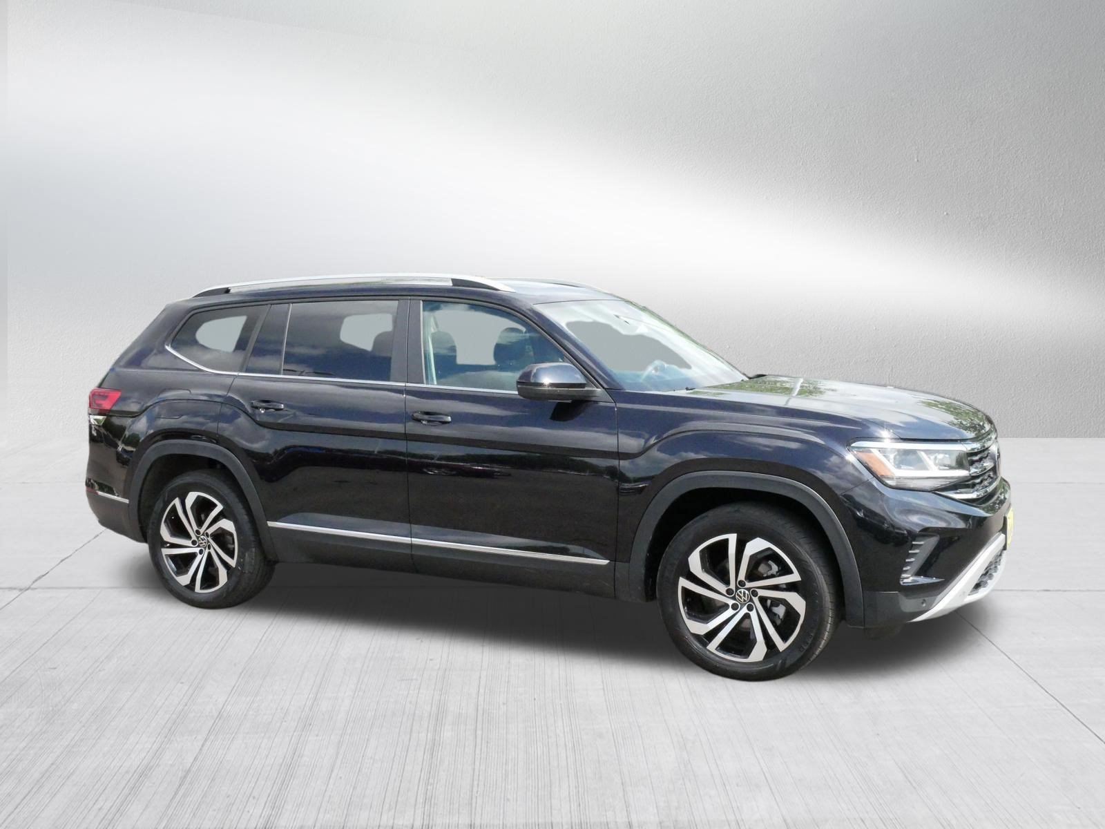 Certified 2023 Volkswagen Atlas SEL AWD/4WD image 8