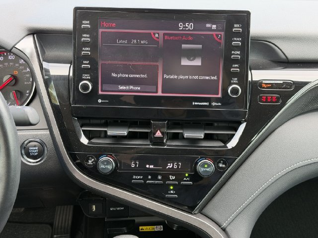 Used 2024 Toyota Camry XSE FWD image 16