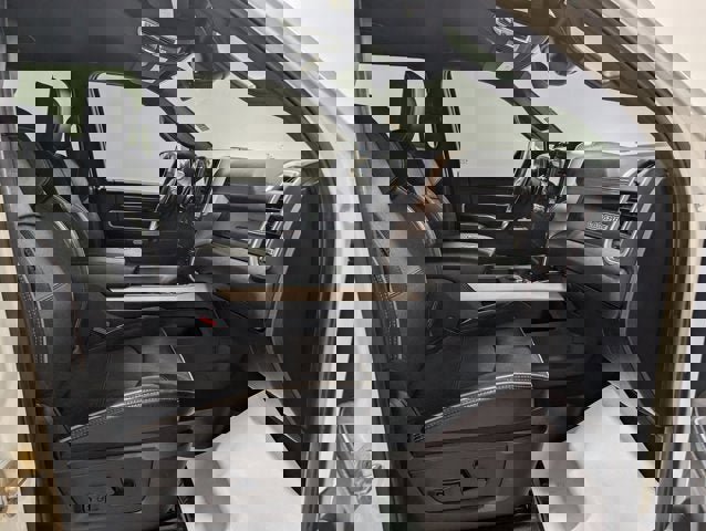 Used 2019 RAM 3500 Laramie image 19