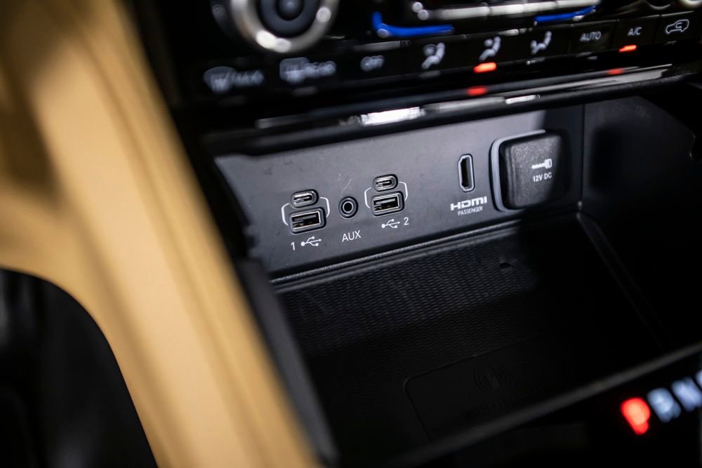 Used 2025 Jeep Grand Cherokee L Summit AWD/4WD image 34