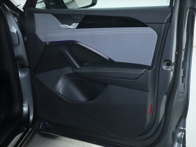 Certified 2025 Volkswagen Tiguan SE AWD/4WD image 32