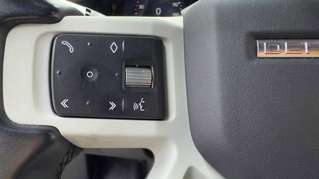 Used 2021 Land Rover Defender 110 X-Dynamic SE AWD/4WD image 33