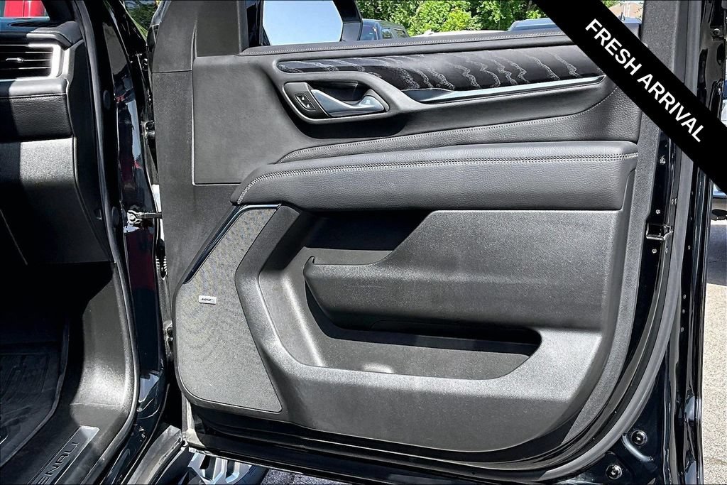 Used 2024 GMC Yukon Denali AWD/4WD image 28