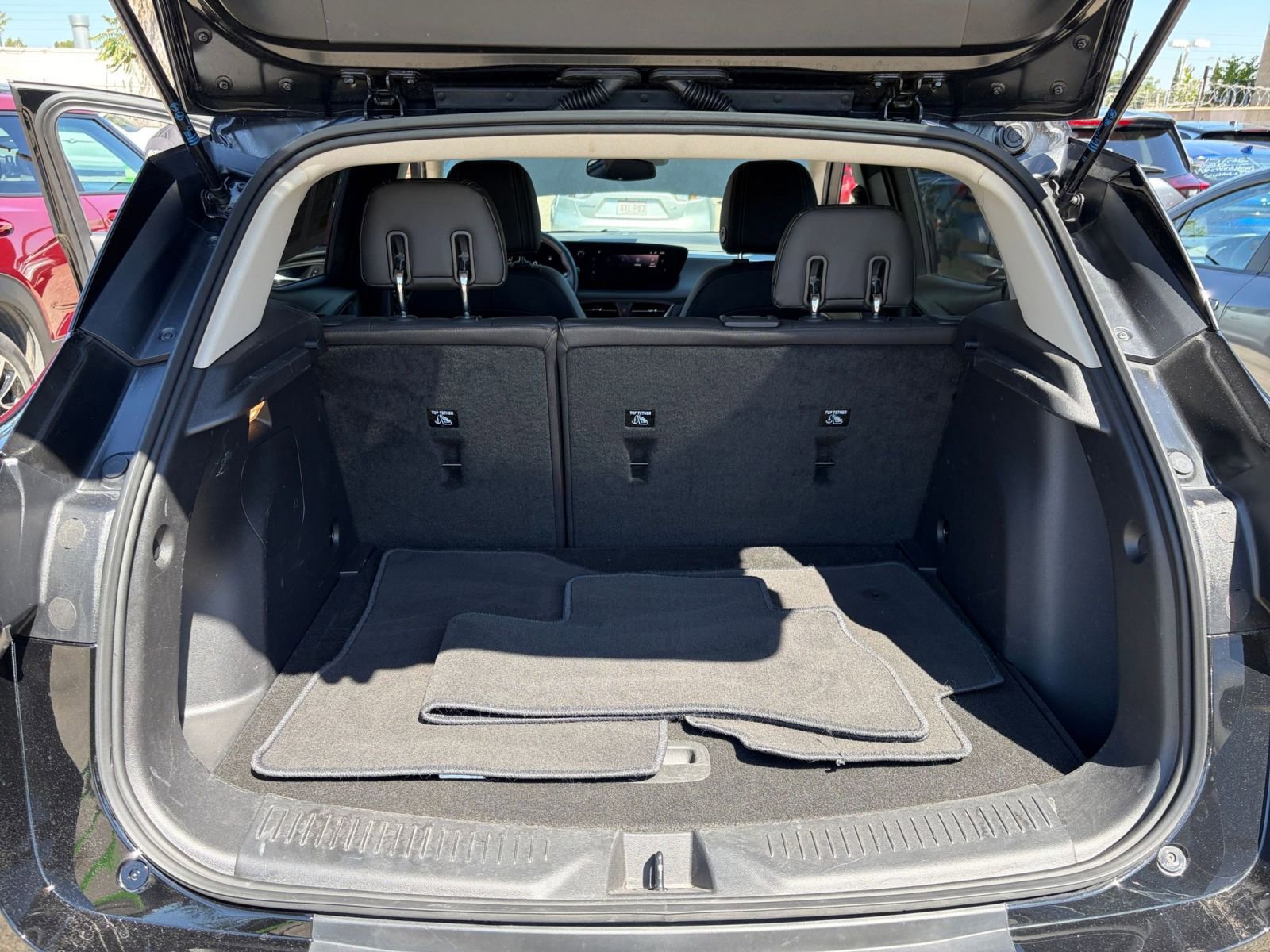 Used 2025 Buick Encore GX Preferred FWD image 31