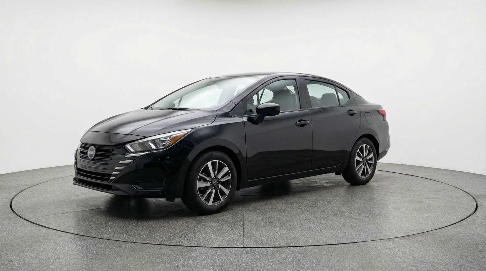 Used 2025 Nissan Versa SV FWD image 3