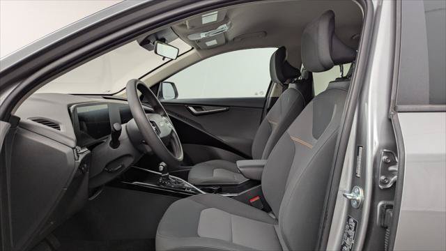 Used 2025 Kia Niro LX FWD image 14