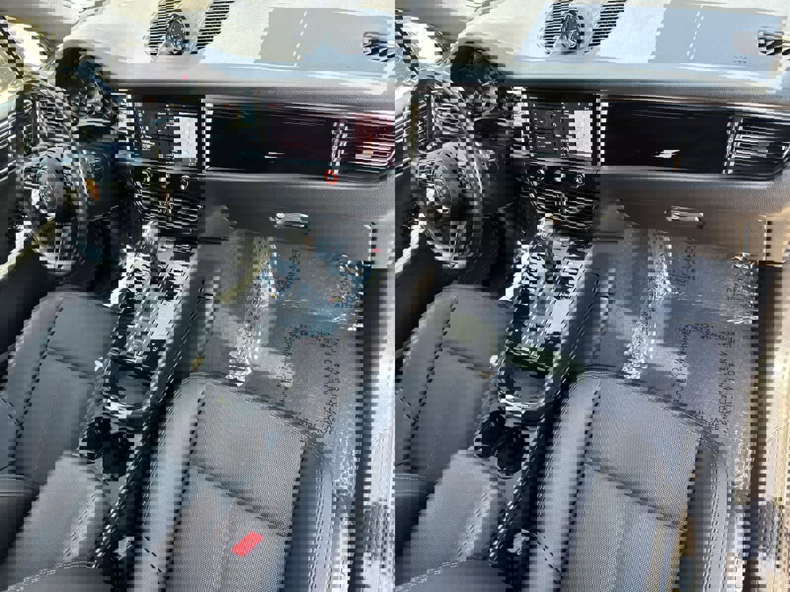 Used 2022 Porsche Macan image 41