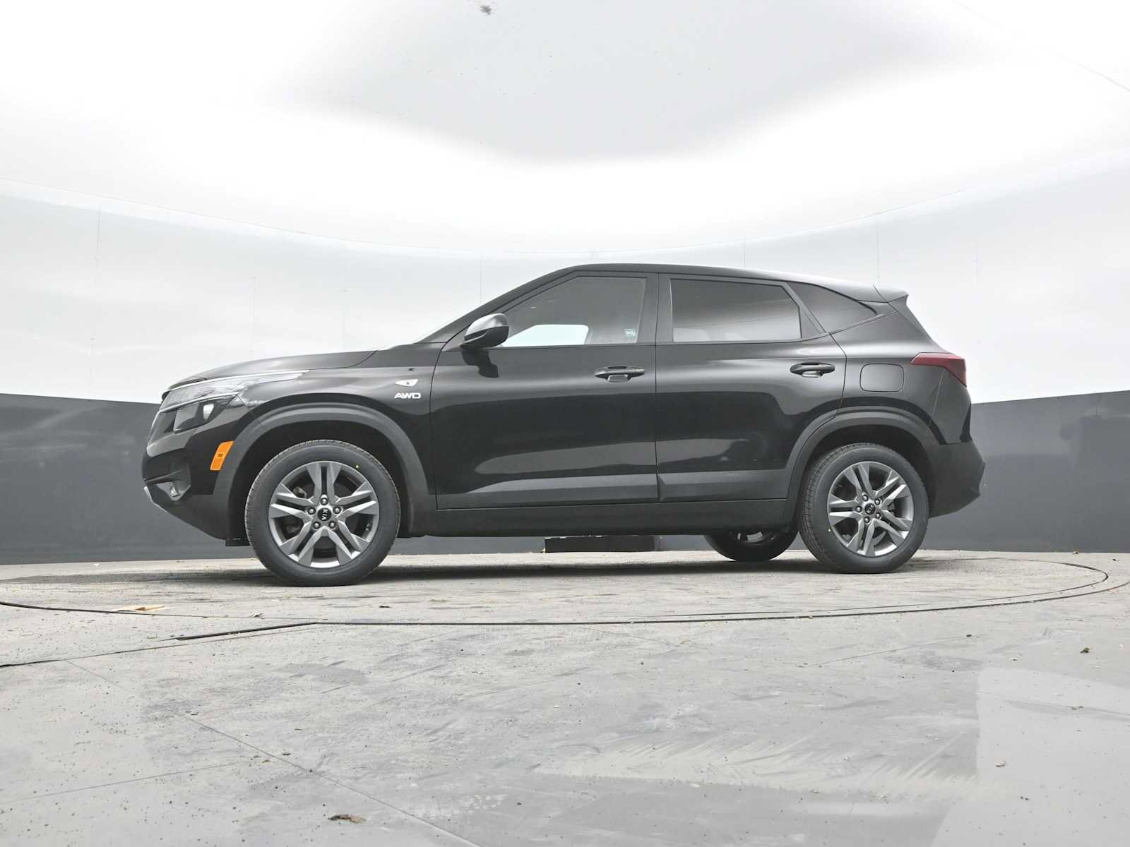 Used 2021 Kia Seltos LX AWD/4WD image 25