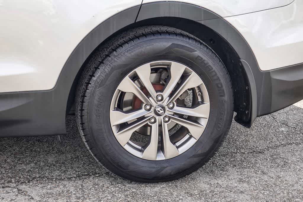 Used 2013 Hyundai Santa Fe Sport w/ Technology Pkg FWD image 10