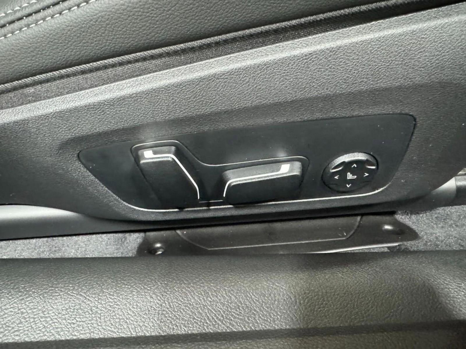 New 2026 BMW 430i xDrive Coupe w/ M Sport Package image 19