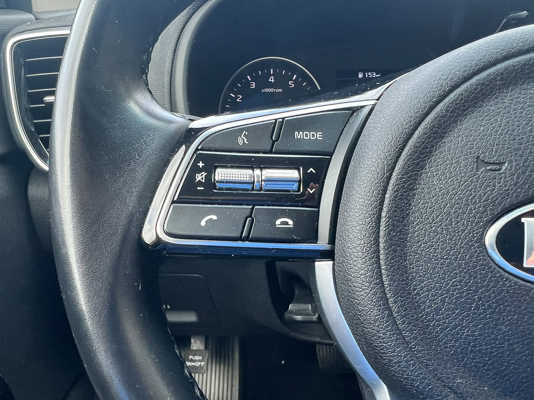 Used 2022 Kia Sportage EX image 19