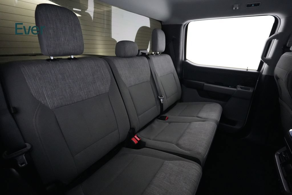 Used 2023 Ford F150 Lightning XLT AWD/4WD image 5