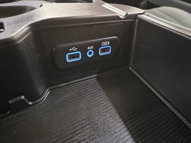 Used 2018 RAM 3500 SLT w/ Cold Weather Group image 86