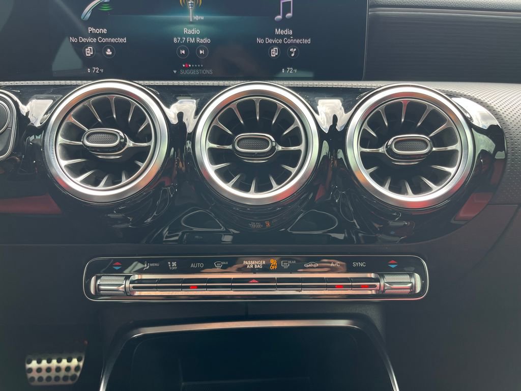 Used 2022 Mercedes-Benz CLA 35 AMG 4MATIC w/ AMG Aerodynamic Package image 24
