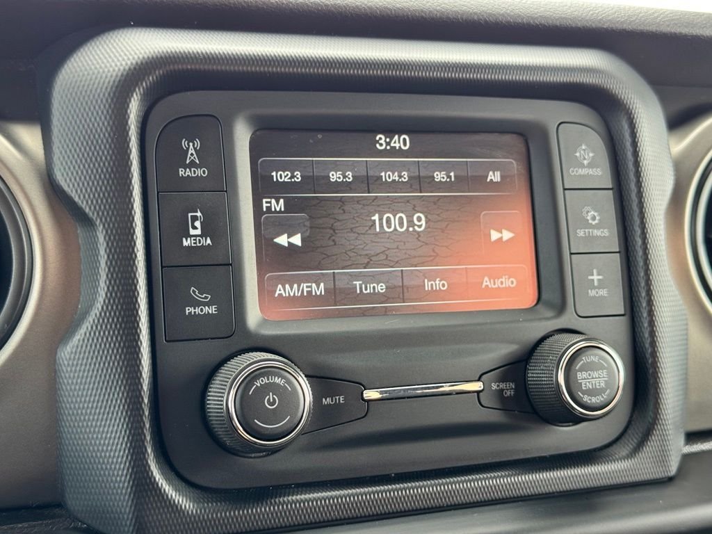 Used 2019 Jeep Wrangler Sport AWD/4WD image 30