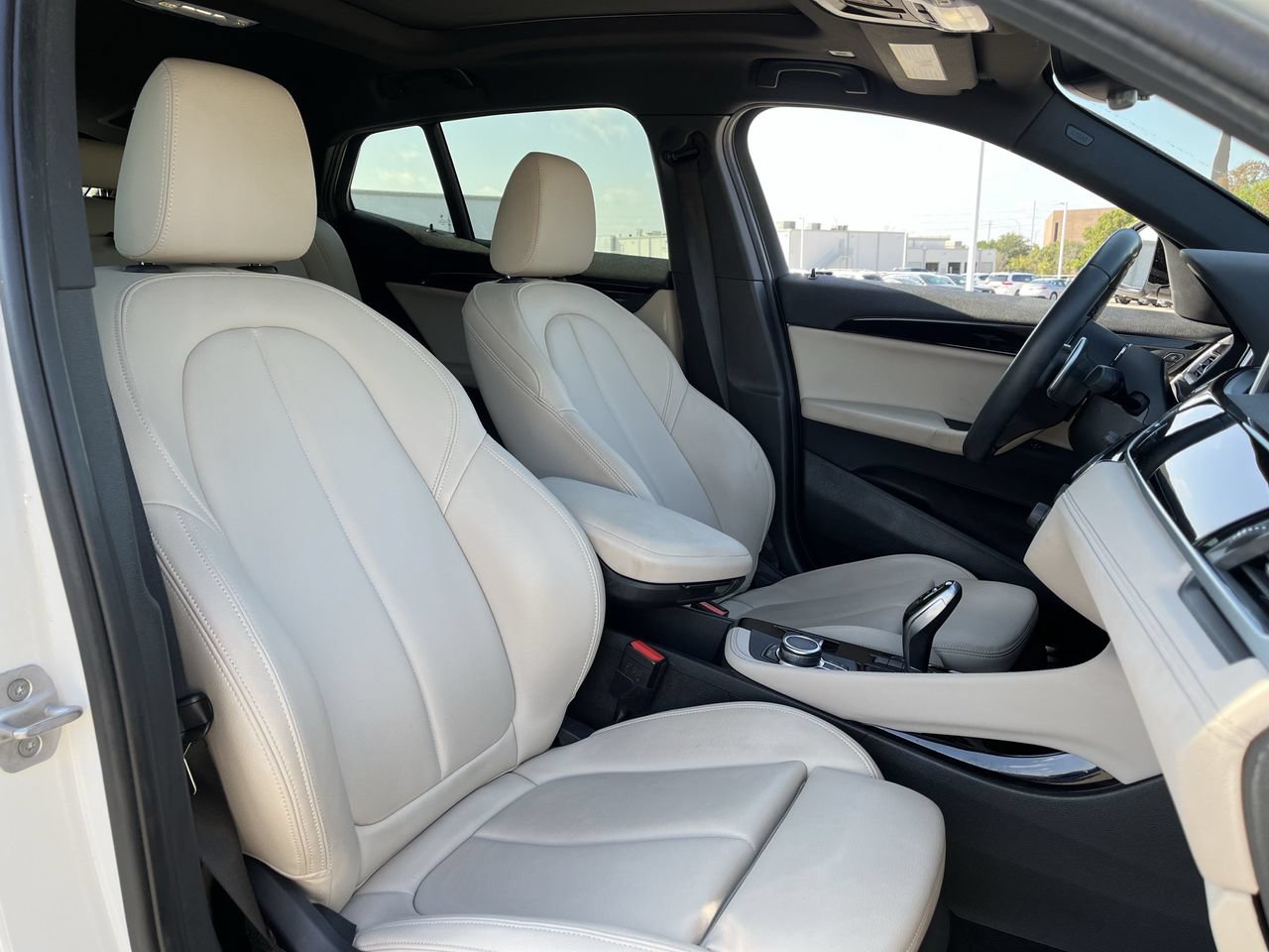 Used 2023 BMW X2 sDrive28i w/ M Sport Package FWD image 25