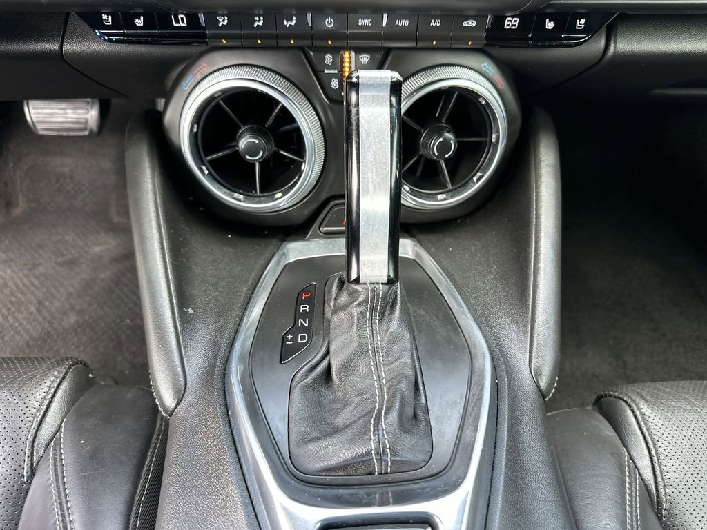Used 2019 Chevrolet Camaro SS RWD image 16