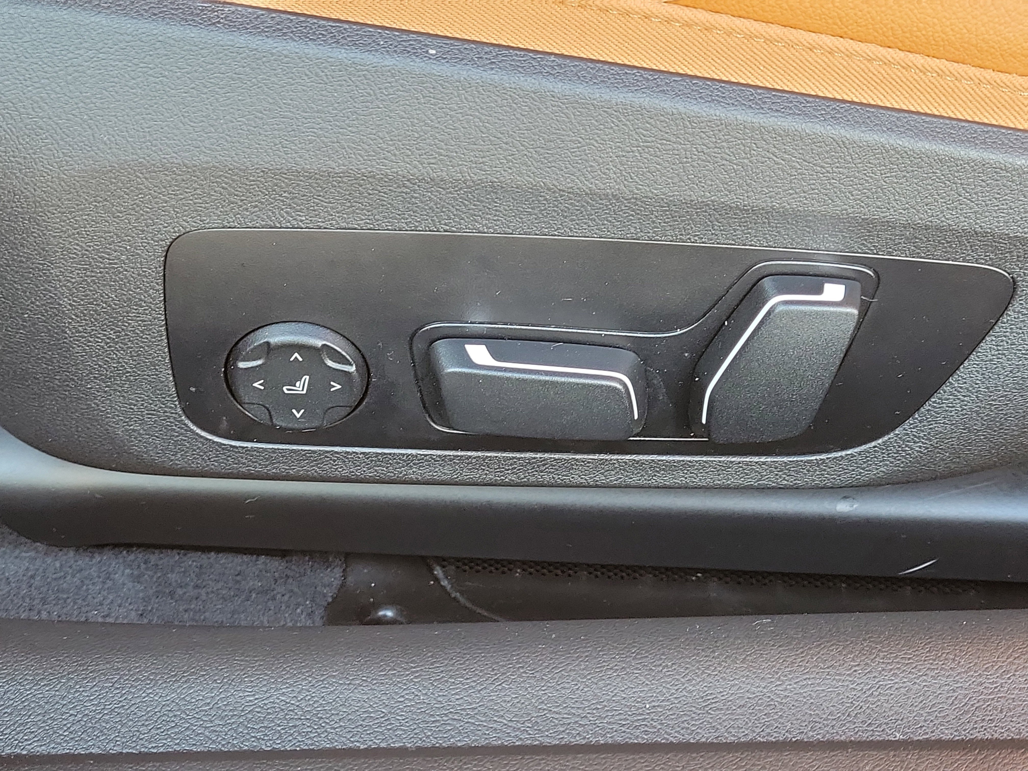 Used 2026 BMW M440i Convertible image 19