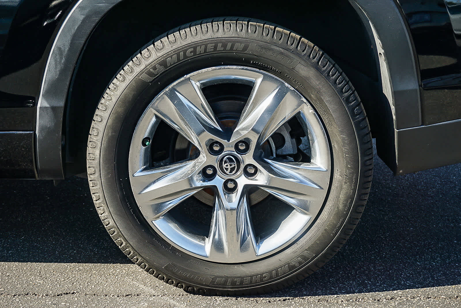 Used 2017 Toyota Highlander Limited image 10