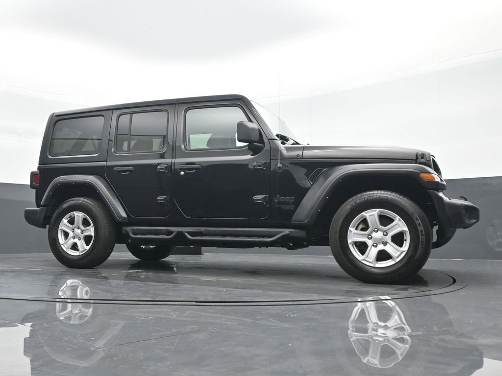 Used 2021 Jeep Wrangler Unlimited Sport image 23
