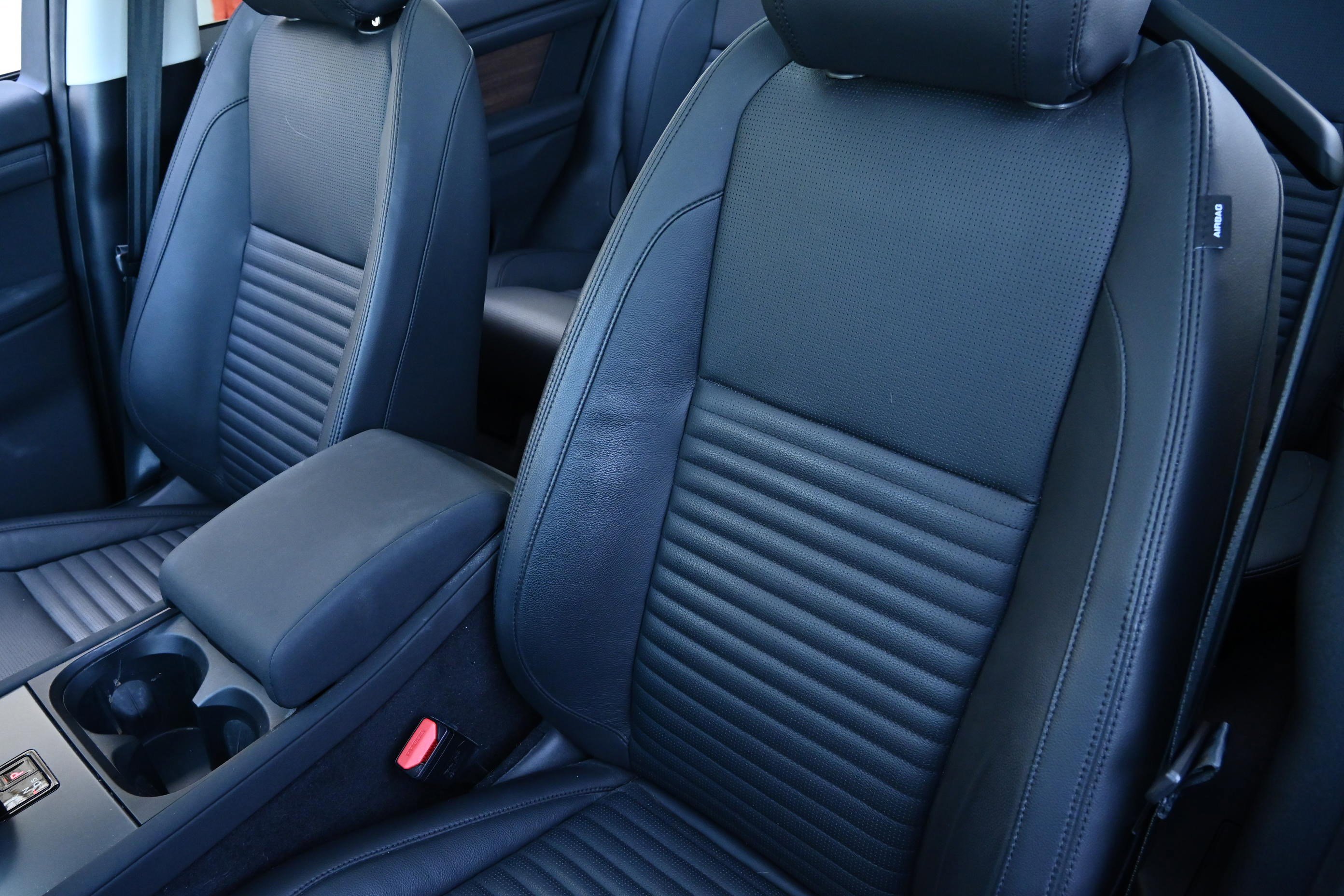 Used 2024 Land Rover Discovery Sport S image 10