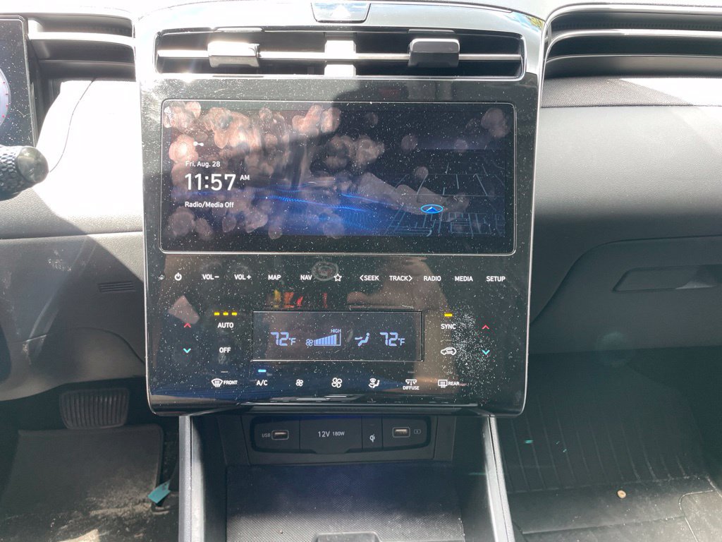 Used 2022 Hyundai Tucson Limited w/ Cargo Package FWD image 10