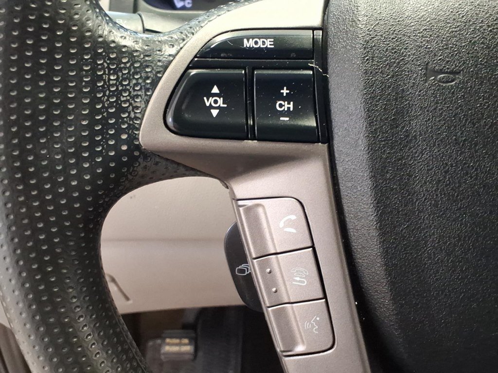 Used 2016 Honda Odyssey SE image 11