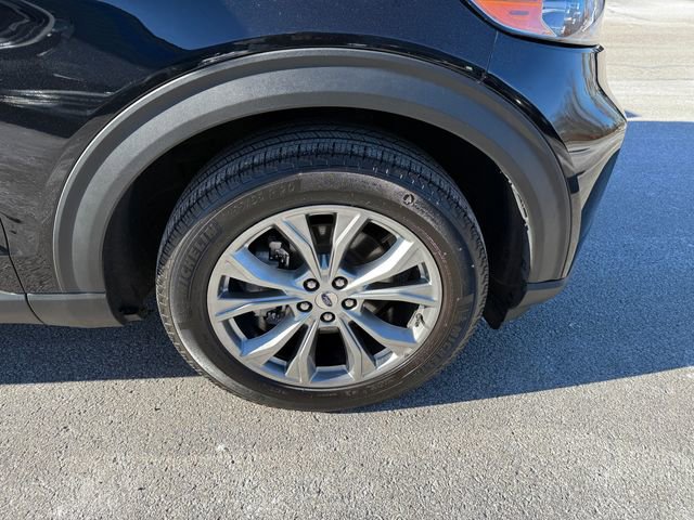 Used 2022 Ford Explorer XLT w/ Equipment Group 202A image 29