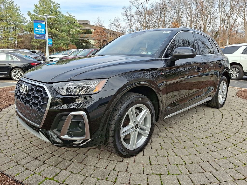 Used 2023 Audi Q5 e Premium Plus w/ Premium Plus Package image 4