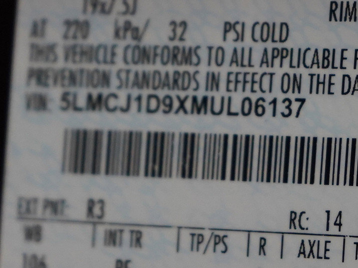 Used 2021 Lincoln Corsair AWD w/ Premium Package image 30
