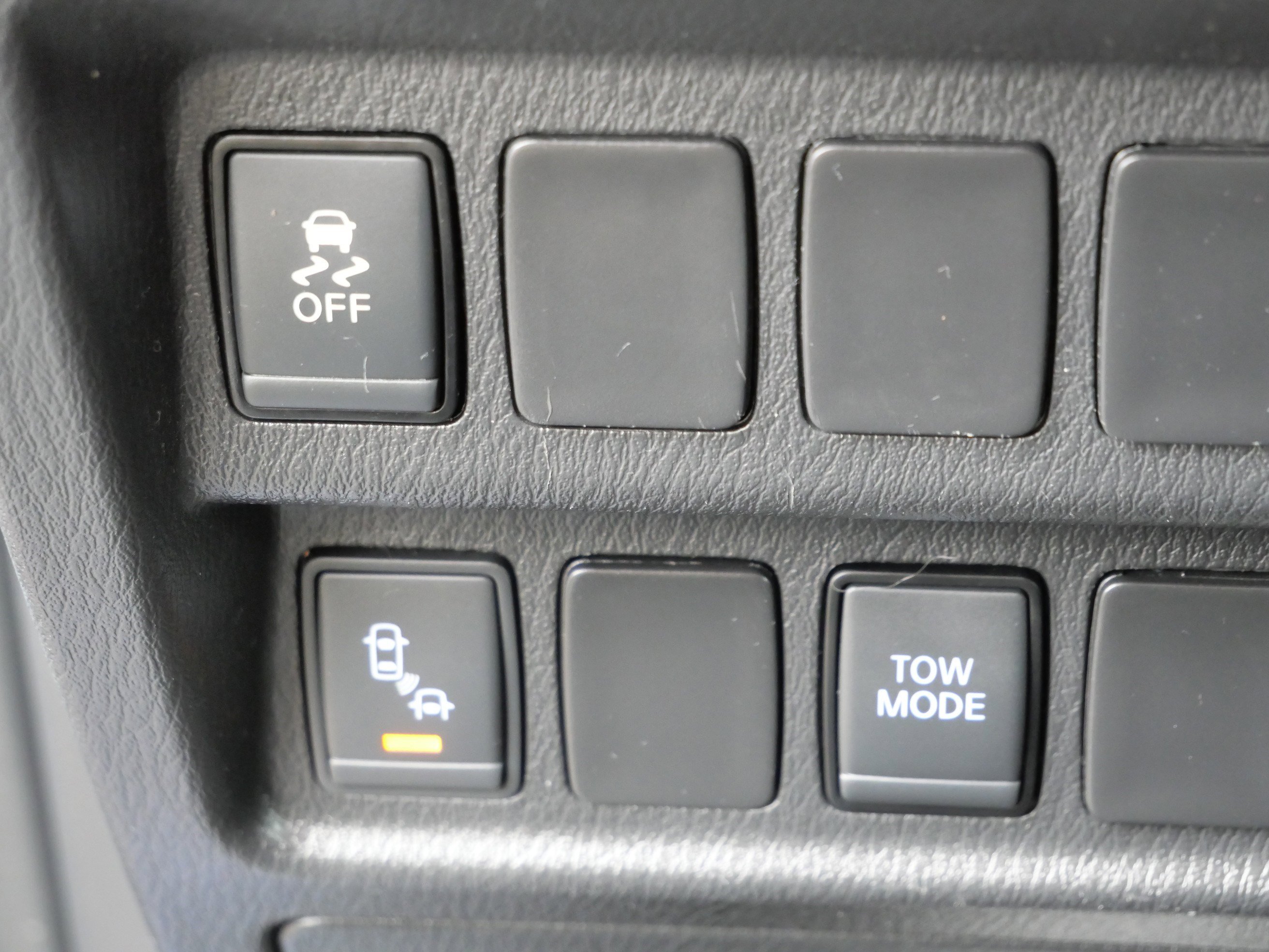 Used 2019 Nissan Pathfinder SV image 21