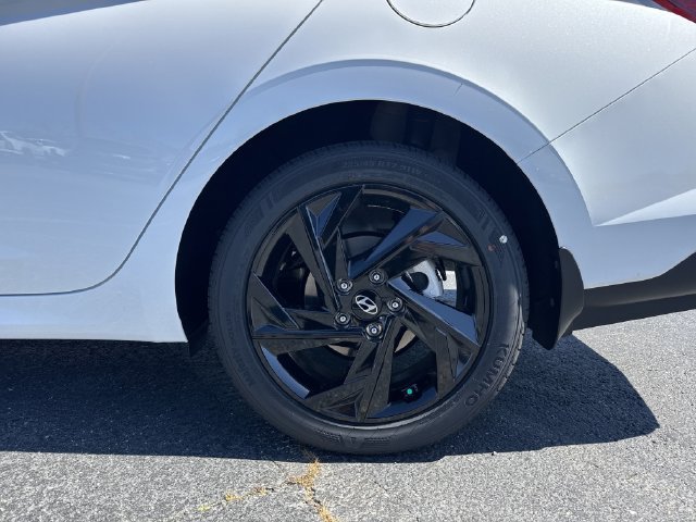 New 2026 Hyundai Elantra Sport FWD image 21