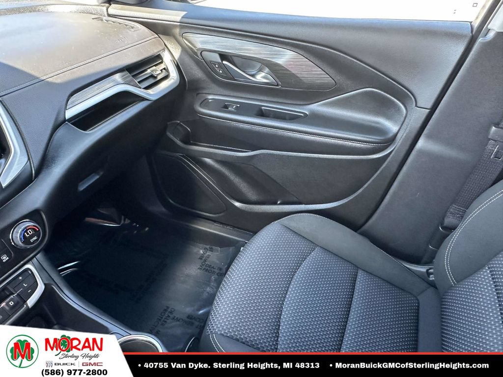 Used 2023 GMC Terrain SLE w/ Driver Convenience Package FWD image 31