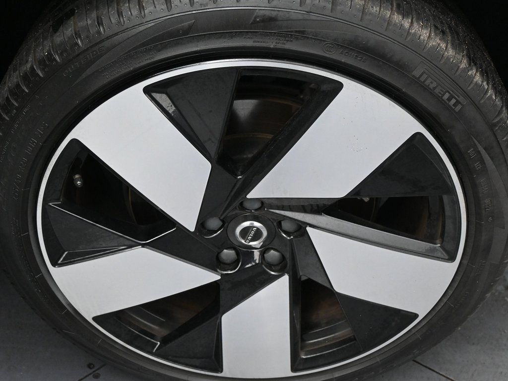 Used 2023 Volvo XC40 Recharge Ultimate w/ Protection Package Premier AWD/4WD image 47