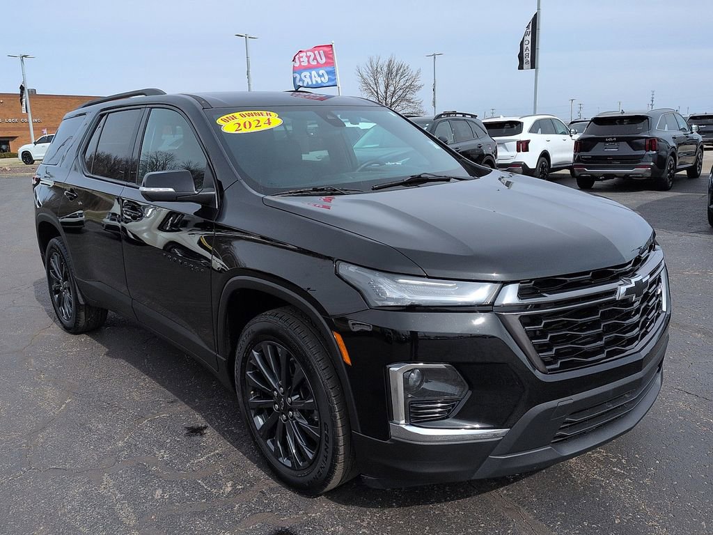 Used 2024 Chevrolet Traverse RS w/ LPO, Floor Liner Package image 1