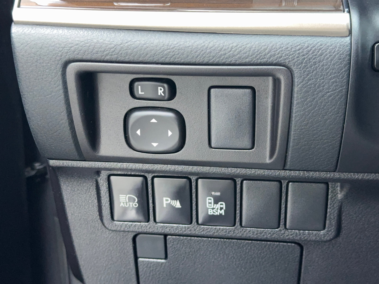 Used 2018 Lexus ES 350 w/ Navigation System Package FWD image 38