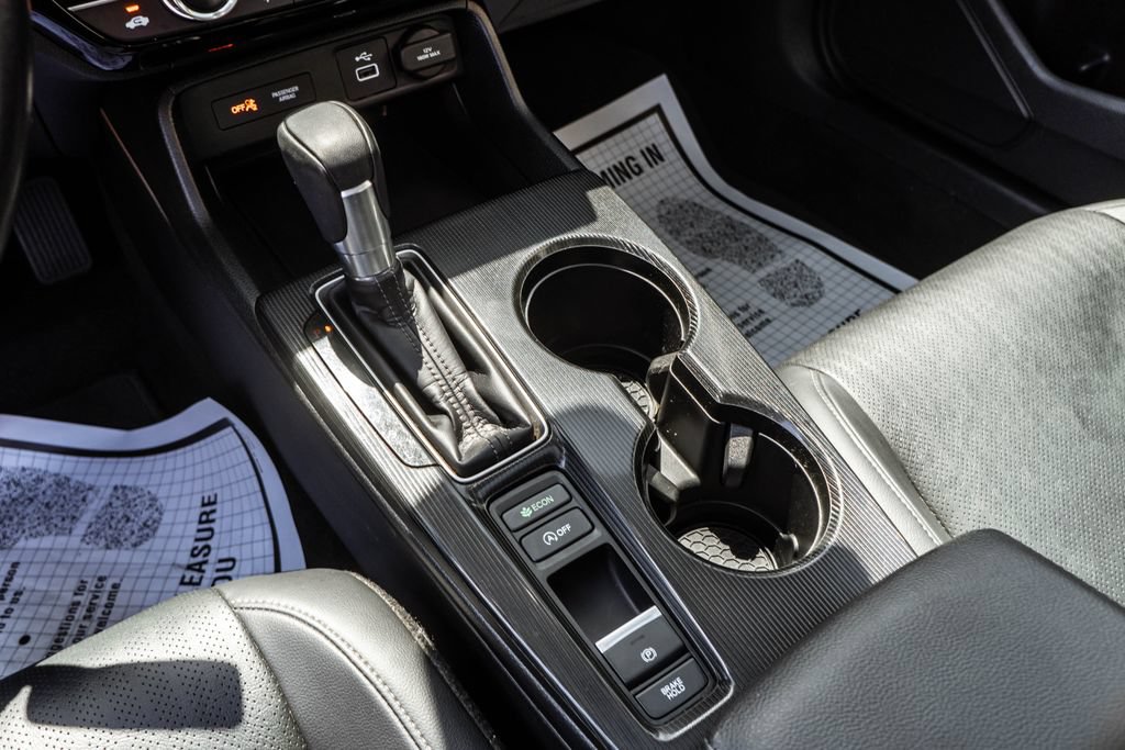 Used 2024 Honda Civic EX-L image 19