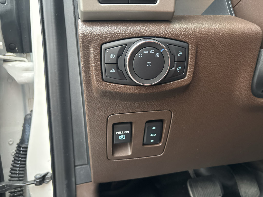 Used 2019 Ford F150 King Ranch w/ Equipment Group 601A Luxury AWD/4WD image 22