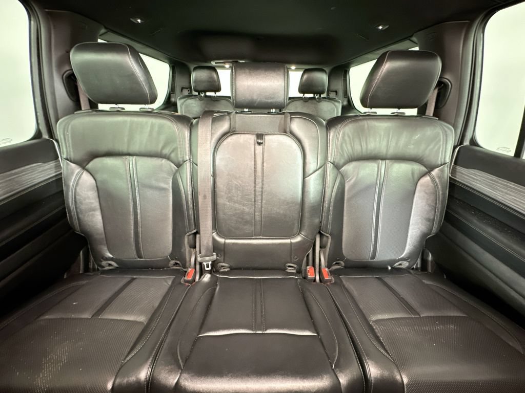 Used 2022 Jeep Wagoneer Series II AWD/4WD image 13