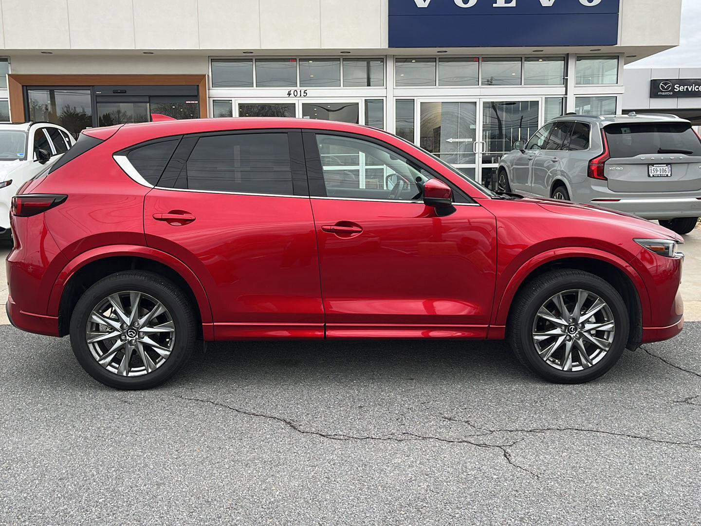 Used 2025 MAZDA CX-5 AWD 2.5 S w/ Premium Plus Pkg image 4