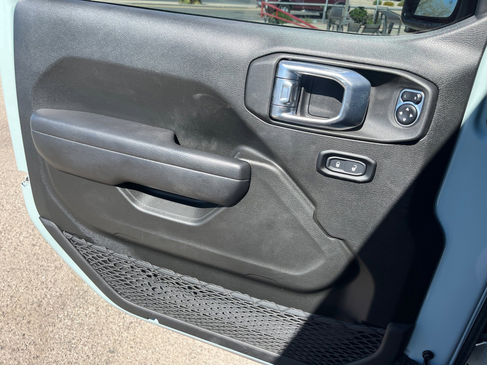Used 2024 Jeep Wrangler Willys image 13