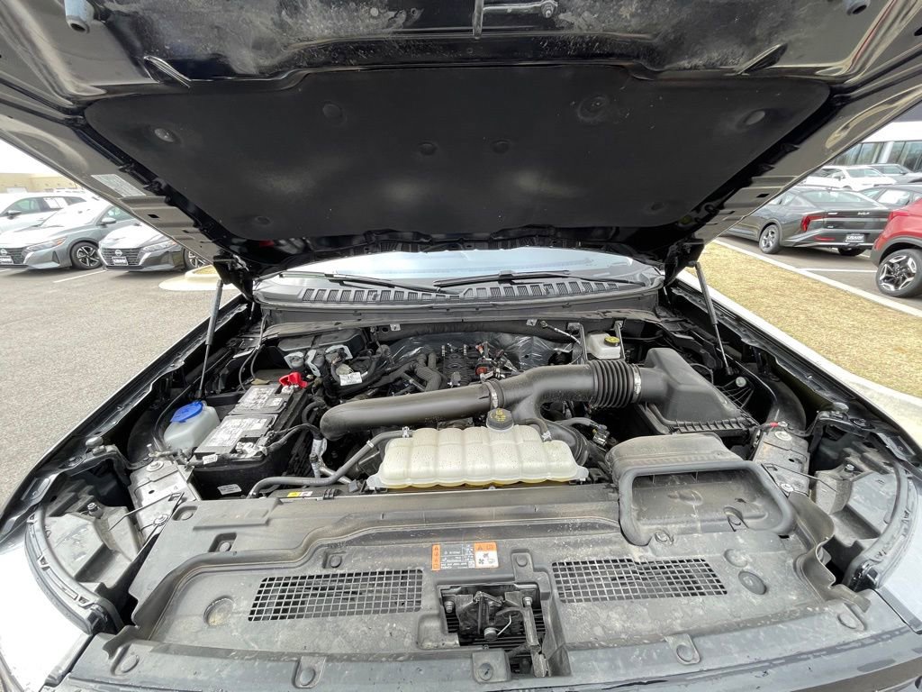 Used 2025 Ford Expedition Max Platinum AWD/4WD image 31