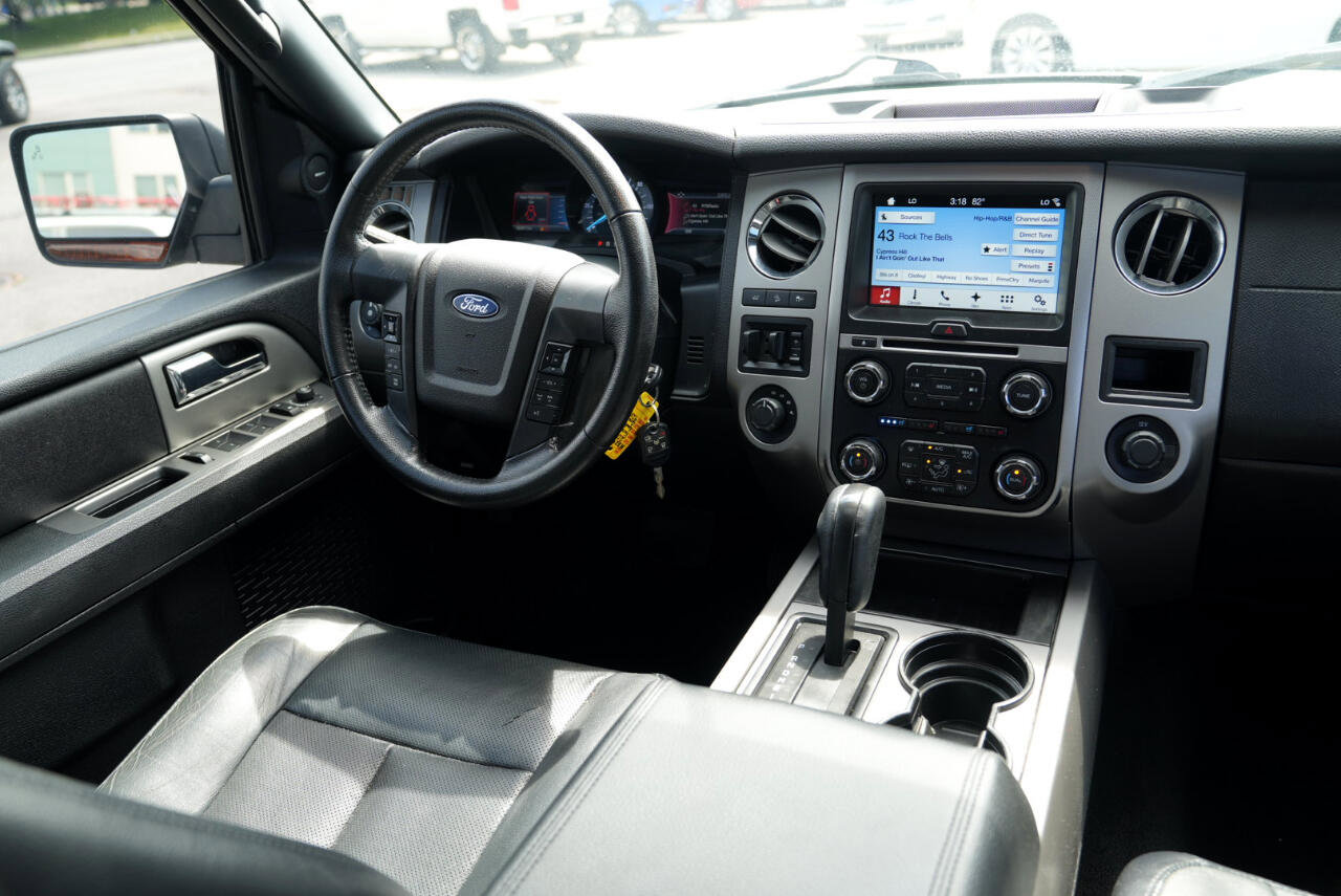 Used 2017 Ford Expedition XLT w/ Equipment Group 202A image 28