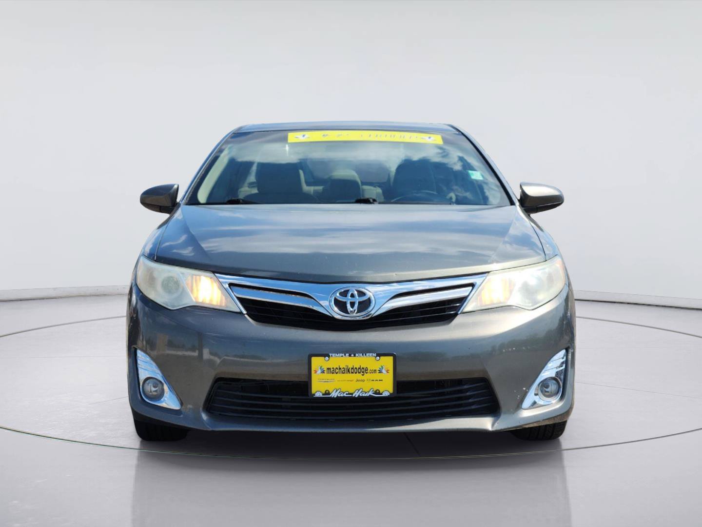 Used 2012 Toyota Camry XLE FWD image 2