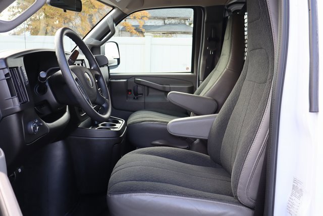 Used 2024 Chevrolet Express 2500 w/ Driver Convenience Package image 18